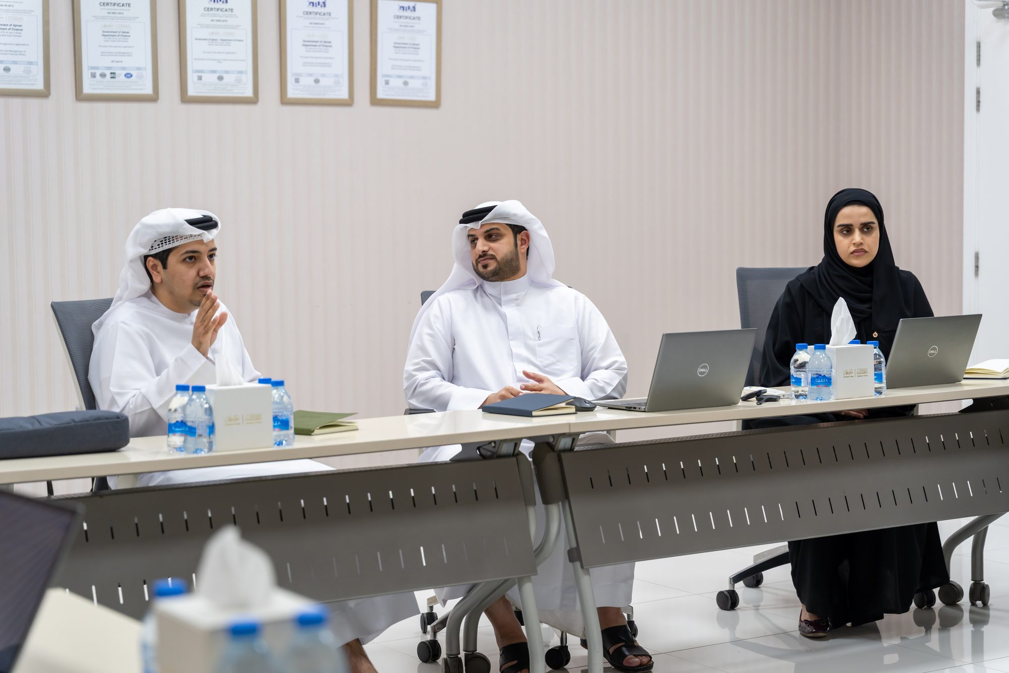 اجتماع التنسيق المسبق لإعداد الخطة المالية 2027-2029 مع المجلس التنفيذي ودائرة الموادر البشرية ودائرة عجمان الرقمية