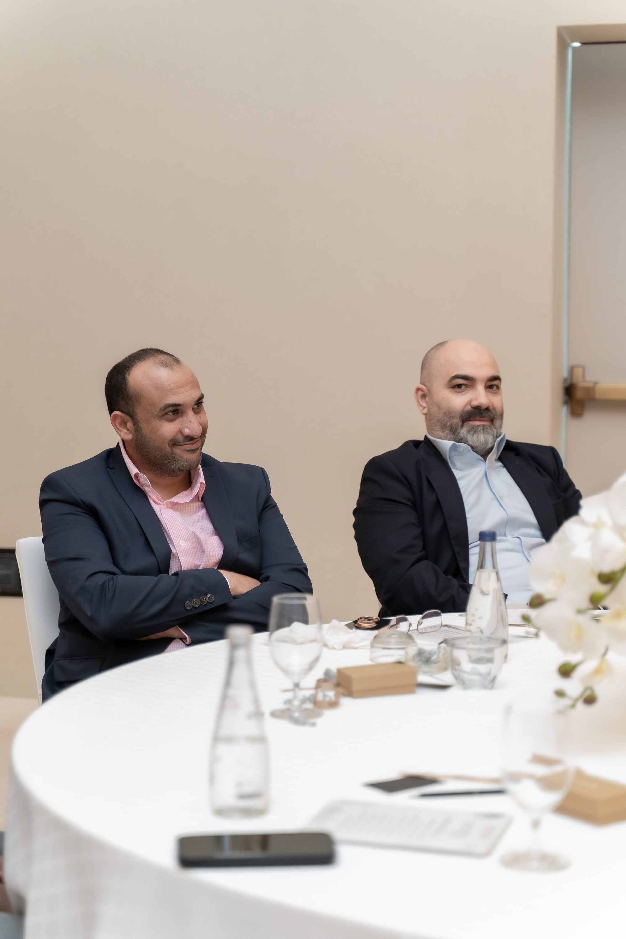 لقاء الموظفين