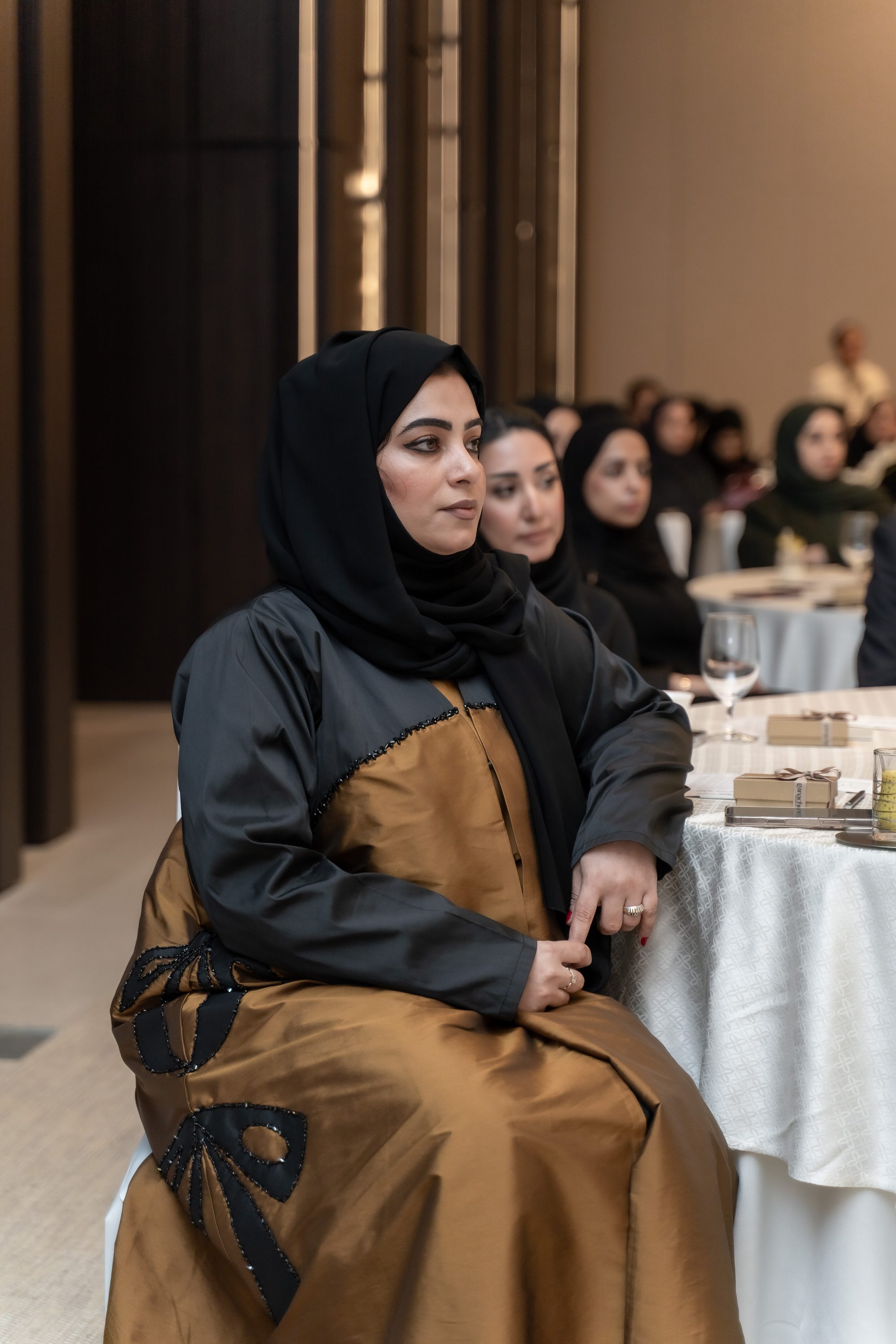 لقاء الموظفين