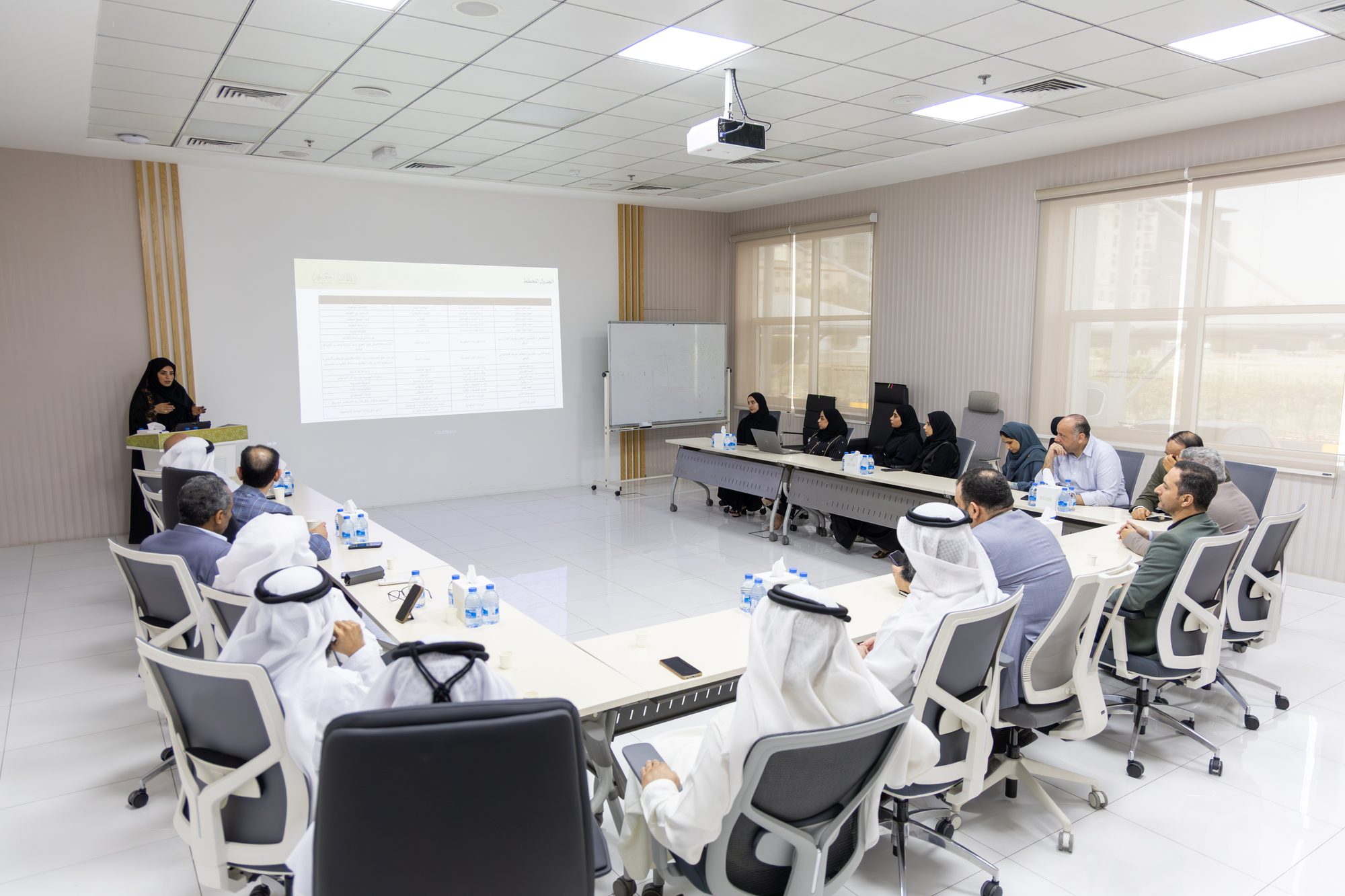 ساعة معرفة عن التمكين المالي