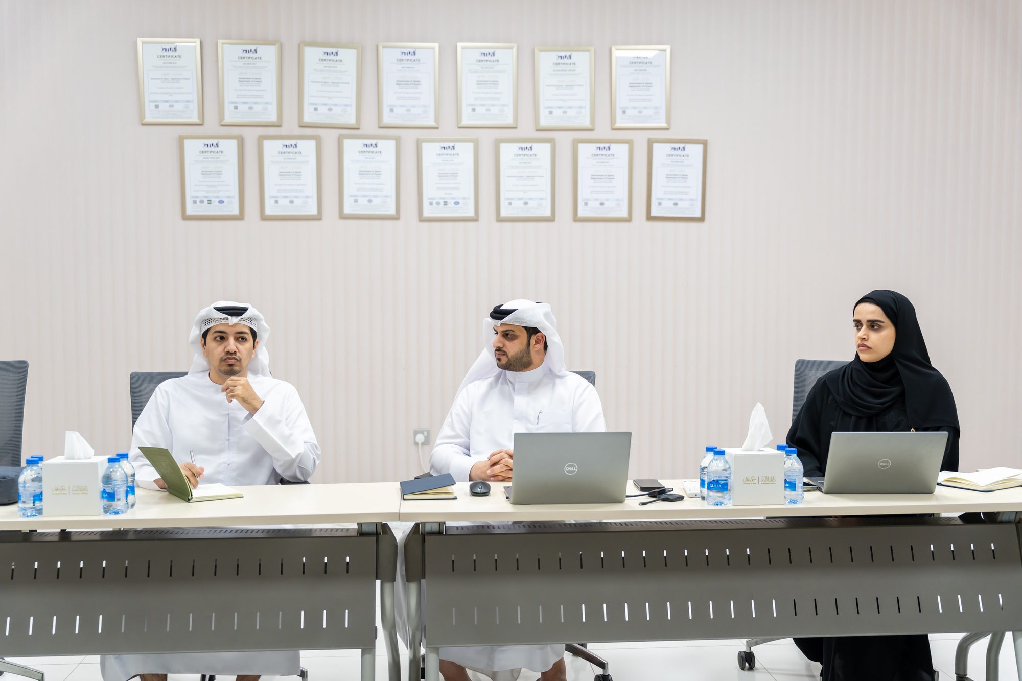اجتماع التنسيق المسبق لإعداد الخطة المالية 2027-2029 مع المجلس التنفيذي ودائرة الموادر البشرية ودائرة عجمان الرقمية