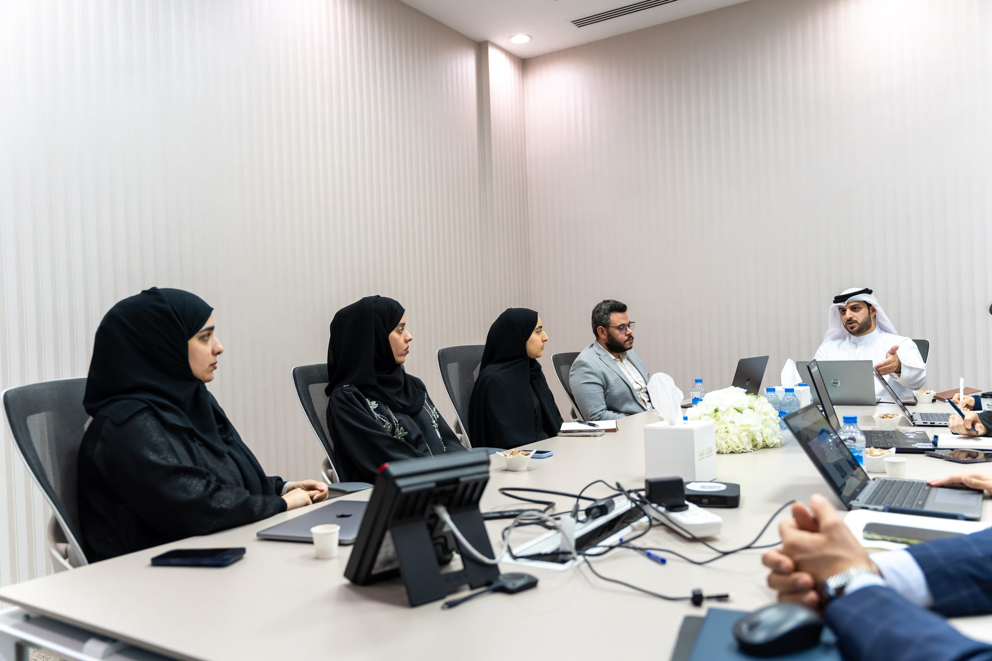 اجتماع التنسيق المسبق لإعداد الخطة المالية 2027-2029 مع المجلس التنفيذي ودائرة الموادر البشرية ودائرة عجمان الرقمية