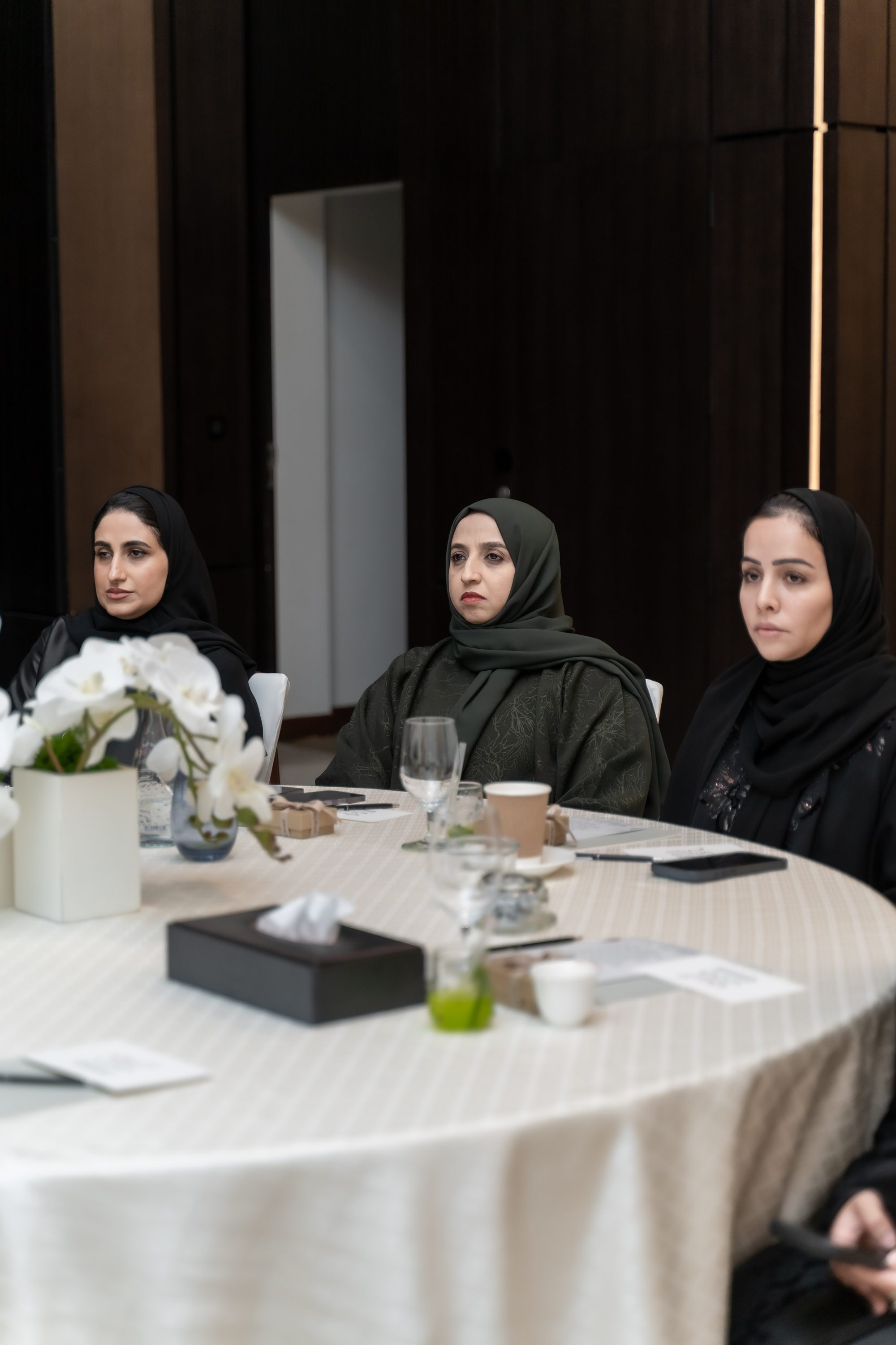 لقاء الموظفين