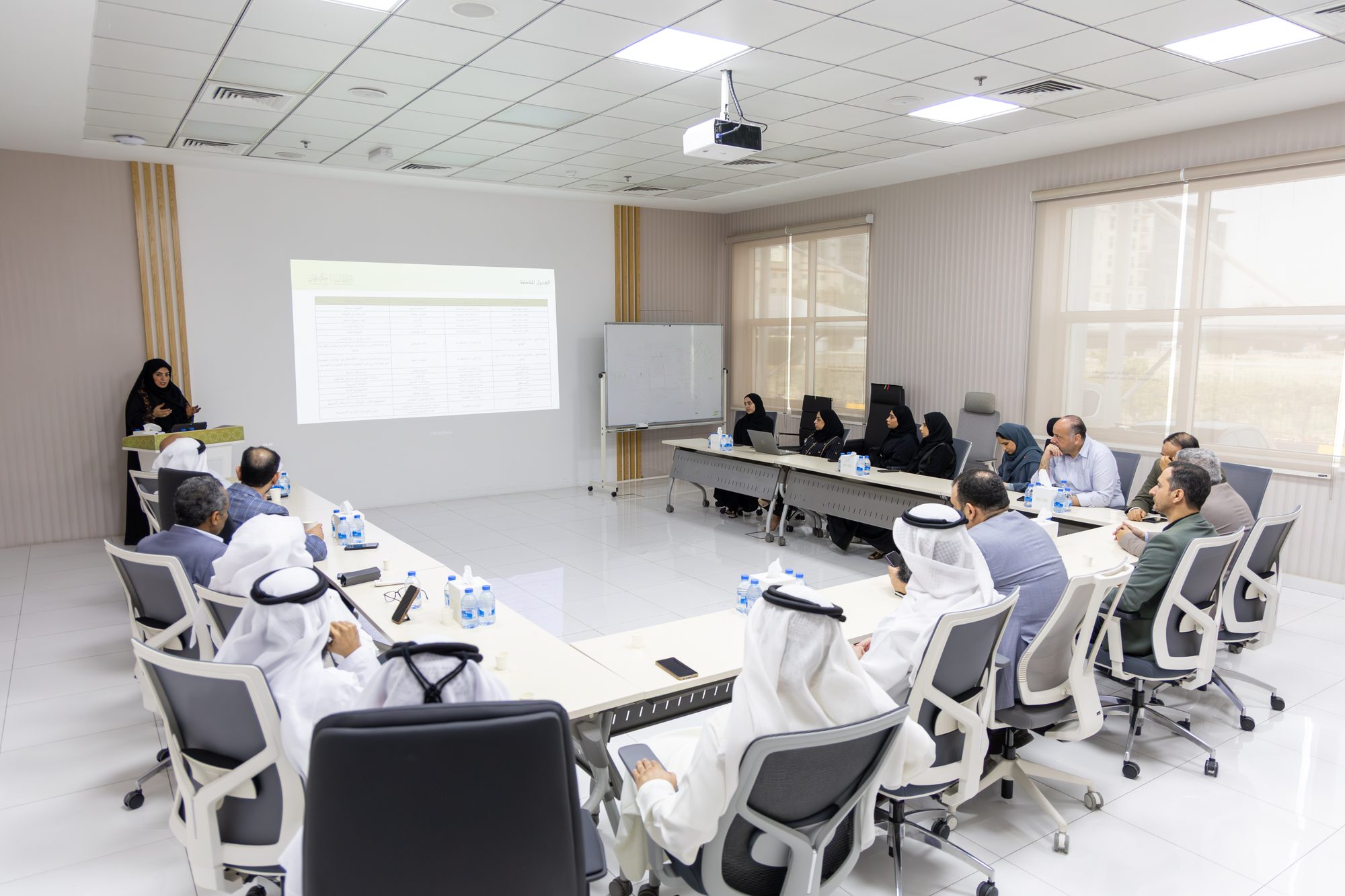 ساعة معرفة عن التمكين المالي