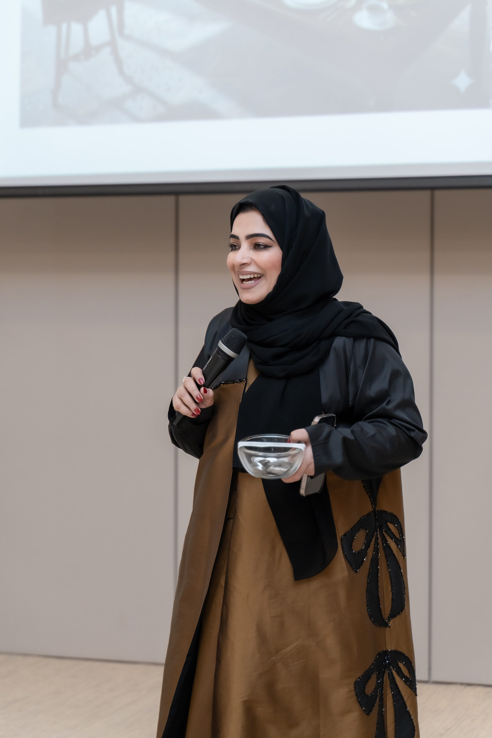 لقاء الموظفين