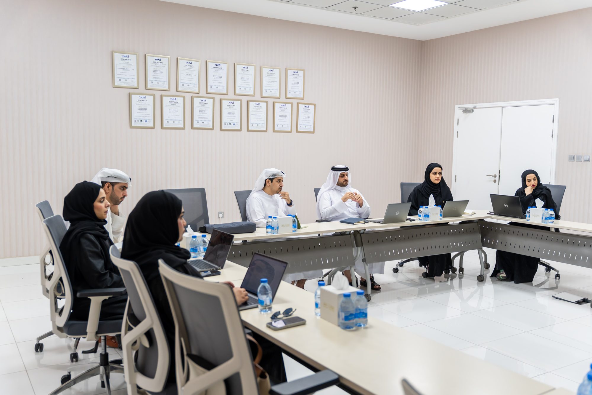 اجتماع التنسيق المسبق لإعداد الخطة المالية 2027-2029 مع المجلس التنفيذي ودائرة الموادر البشرية ودائرة عجمان الرقمية