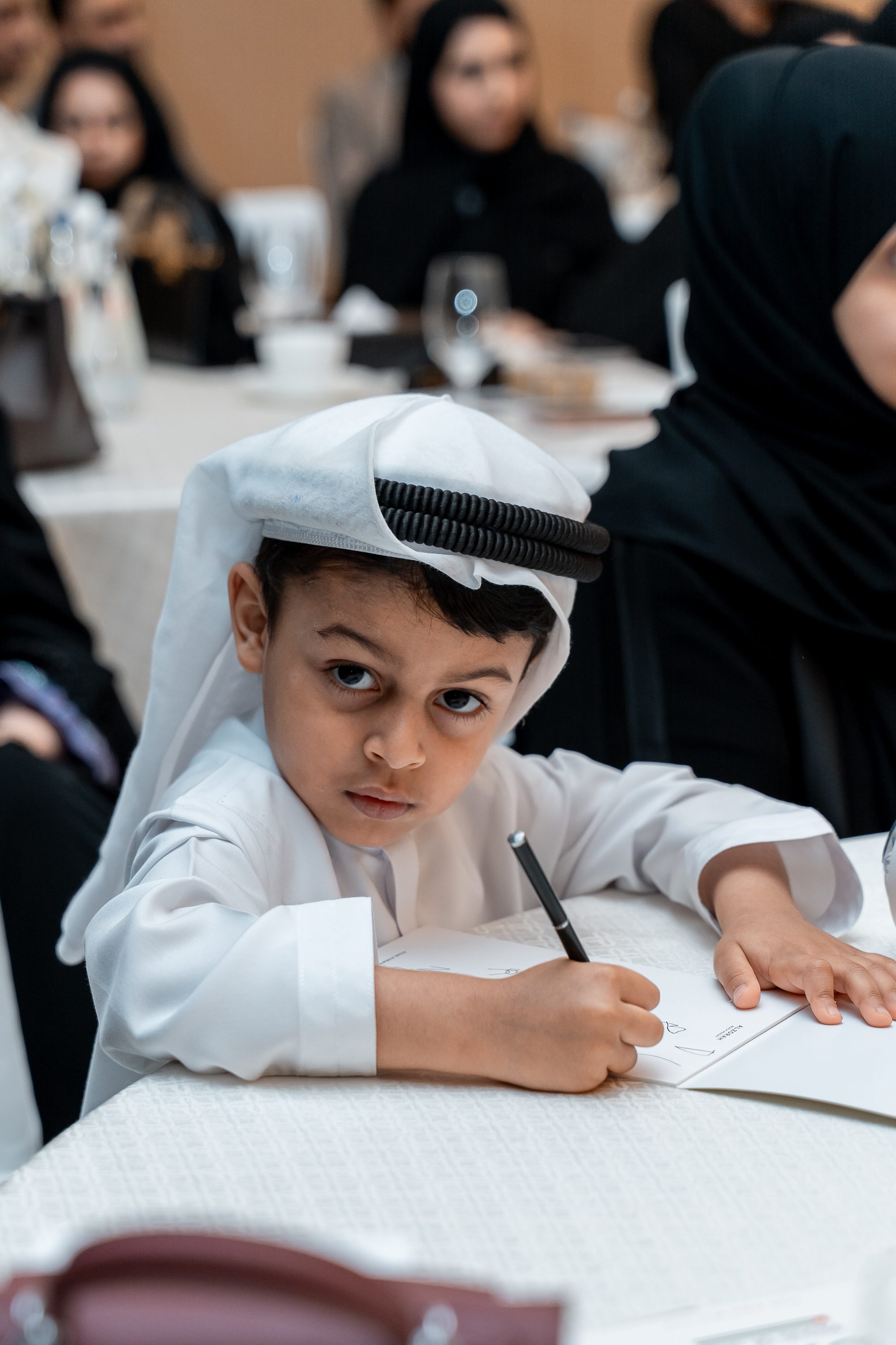 لقاء الموظفين